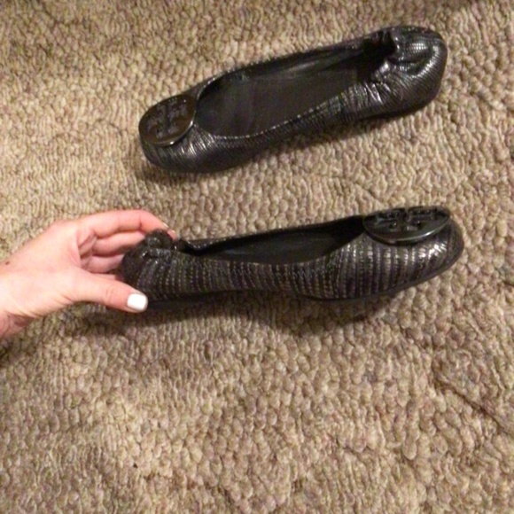Tory Burch Python print Flats Size 5 - Picture 6 of 6